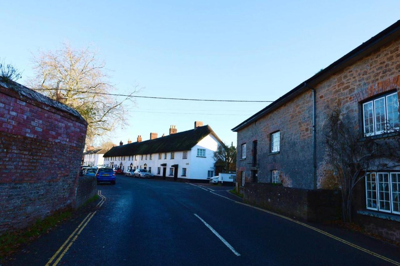 Thatched Cottage, Beautiful Village Near The Sea Otterton Esterno foto