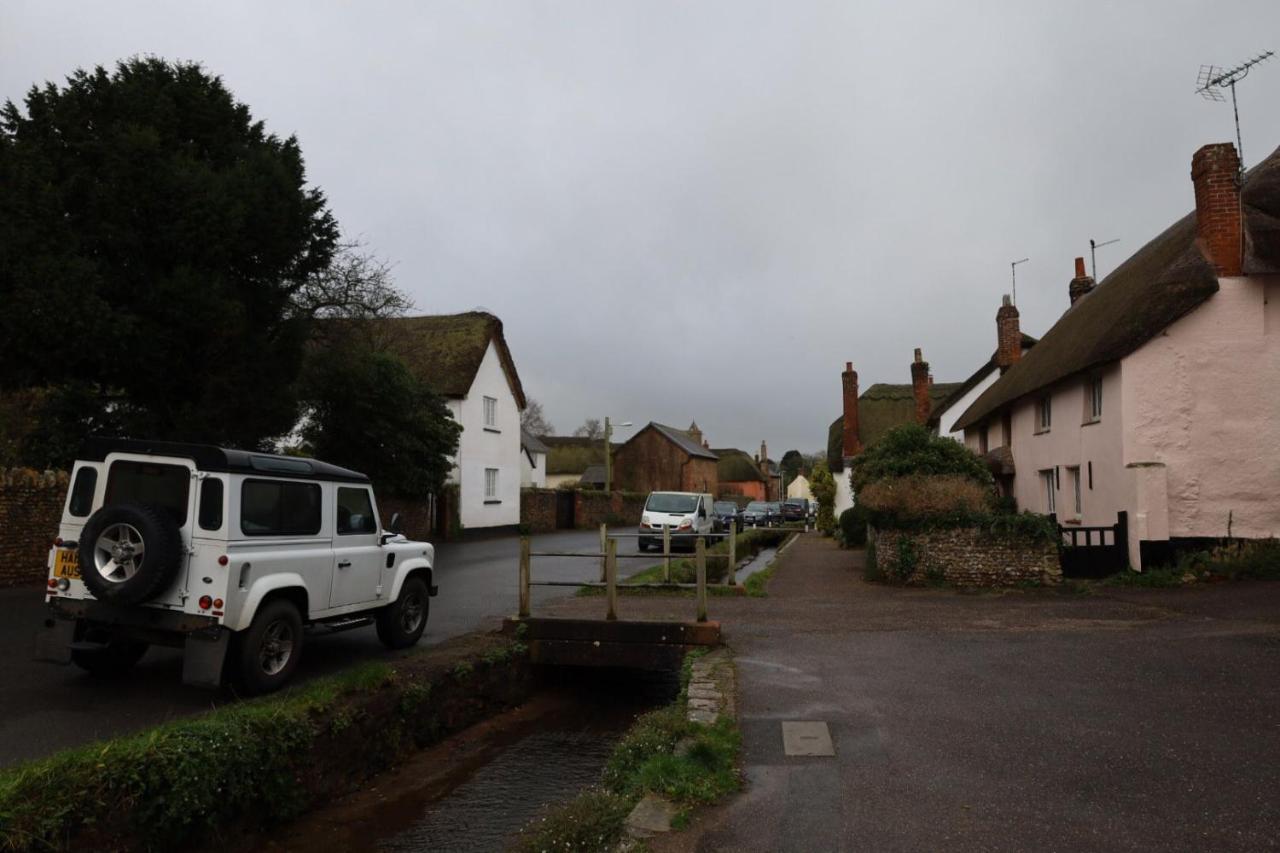 Thatched Cottage, Beautiful Village Near The Sea Otterton Esterno foto